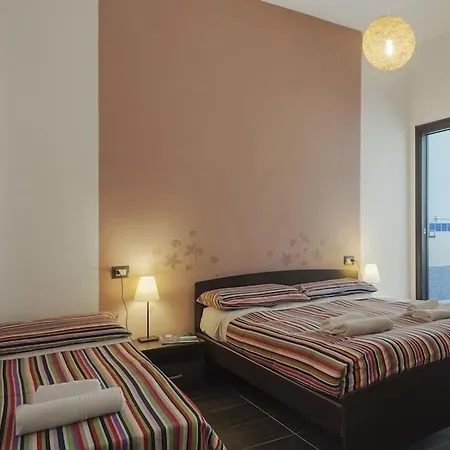 Hostel Of The Sun *