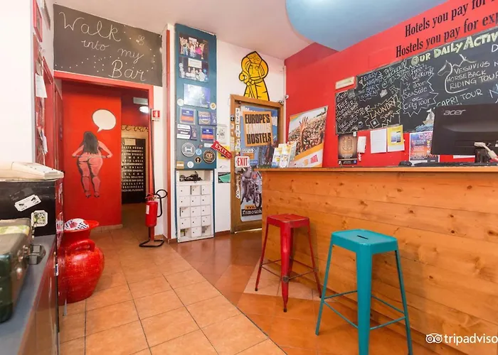 Hostel Of The Sun Napels