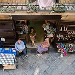 Of The Sun Hostel Νάπολη
