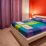 Of The Sun Hostel *